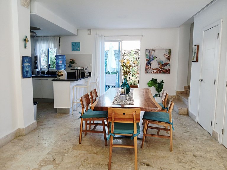 Villa a pasos de la playa Los Corales Punta Cana