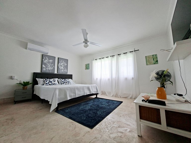 Villa a pasos de la playa Los Corales Punta Cana