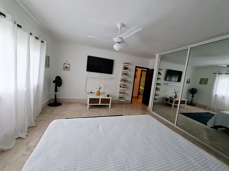 Villa a pasos de la playa Los Corales Punta Cana