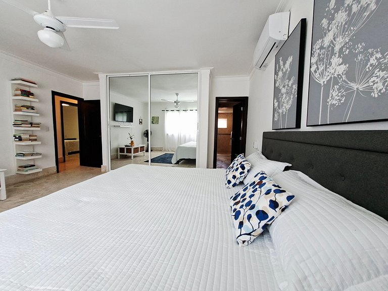 Villa a pasos de la playa Los Corales Punta Cana